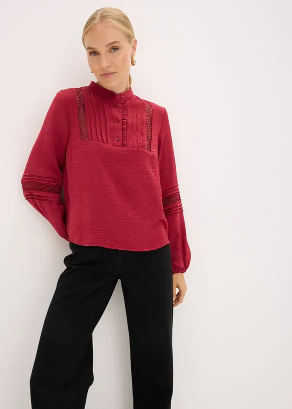Oversized bluse med pynt, bonprix