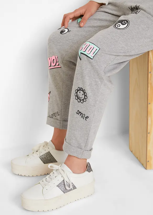Behagelig sweatbukse med morsomt print, bonprix