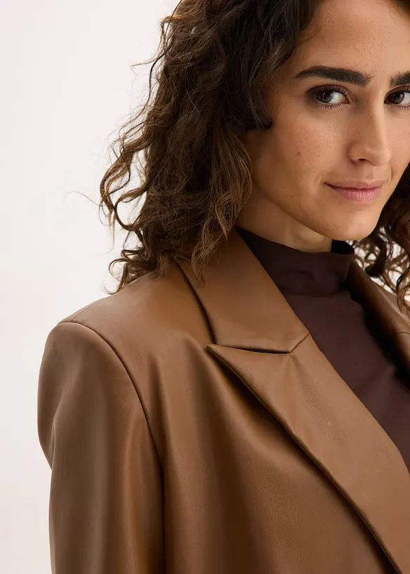 Oversized blazer i imitert skinn, bonprix