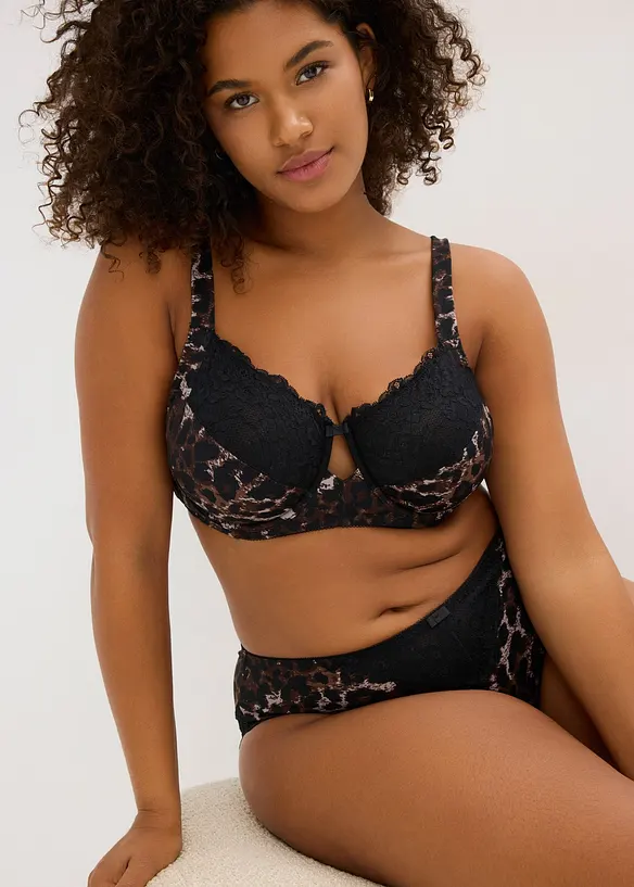 Spile-BH med vatterte skulderbånd og delikate blonder, bonprix