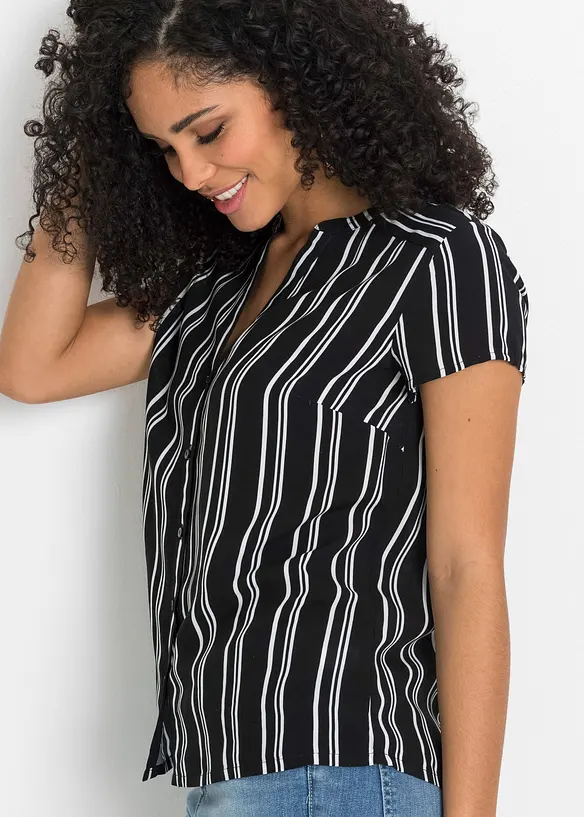 Kortermet bluse i 100% viskose, bonprix
