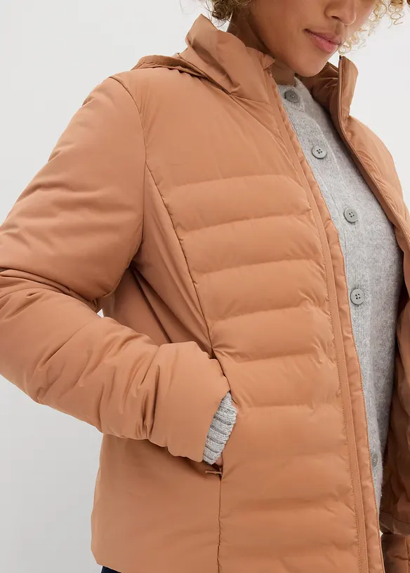 Ultralett, vattert jakke i dunjakke-look, bonprix
