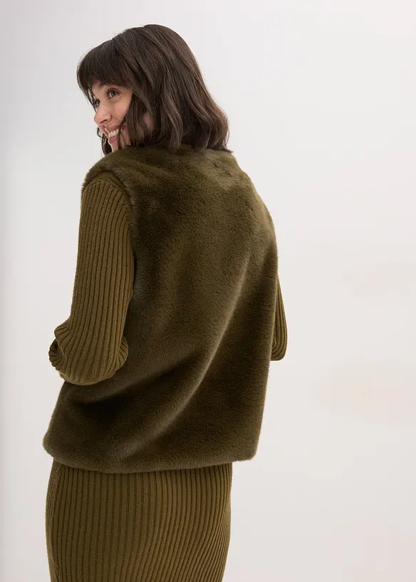 Vest i pelsimitasjon, bonprix