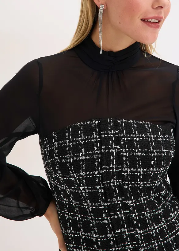 Minikjole i boucl&eacute; med chiffon-ermer, bonprix