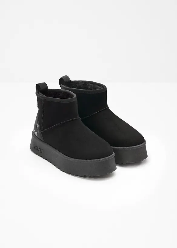 Platåboots fra Mustang, Mustang