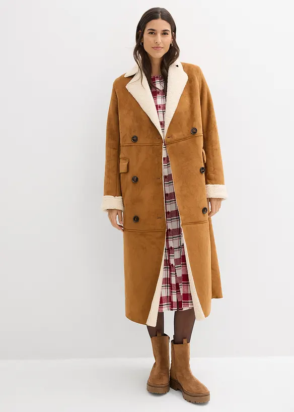 Kåpe i imitert skinn med varmt pilefôr, bonprix