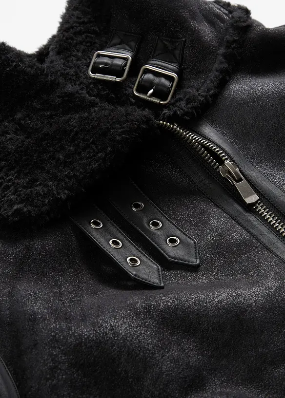 Jakke i imitert skinn med pilefôr, bonprix