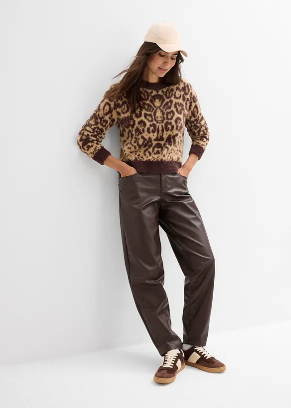 Grovstrikket genser i pusete fjærgarn, bonprix