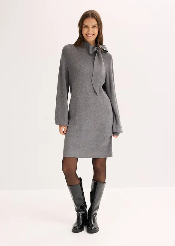 Strikkekjole i myk viskosemiks med sløyfe, bonprix