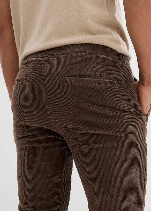 Varmende, Regular Fit-pull on-kordfløyelsbukse med flanellfôr, Straight, bonprix