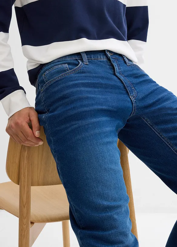 Relaxed Fit-jeans i varmende denim med stretch og komfortlinning, Straight, bonprix