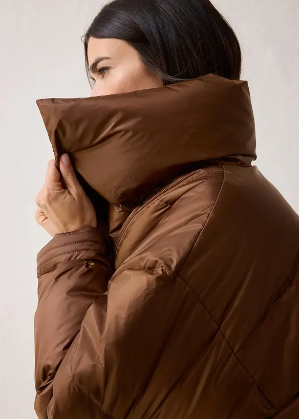 Dunjakke med resirkulert dun, vannavvisende materiale, bonprix