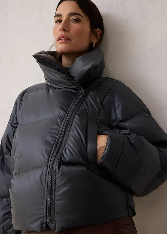 Dunjakke med resirkulert dun, vannavvisende materiale, bonprix