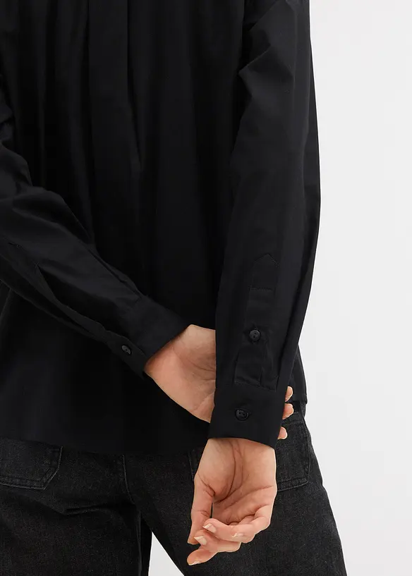 Oversized skjorte med lomme i kontrastfarge, bonprix