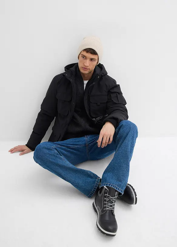 Vinterjakke med hette og mange praktiske lommer, bonprix