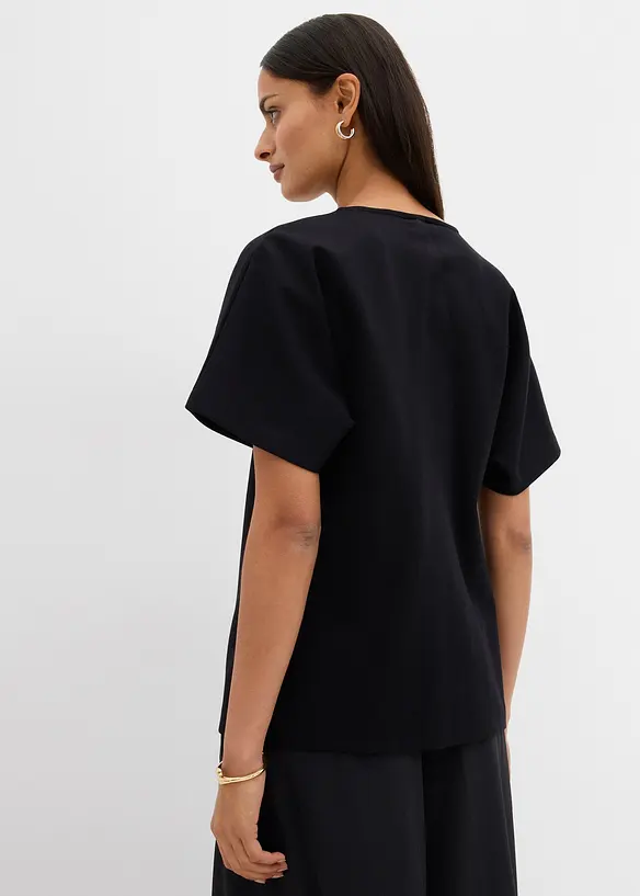 Behagelig vest i Punto di Roma-materiale med pynteknapp, bonprix