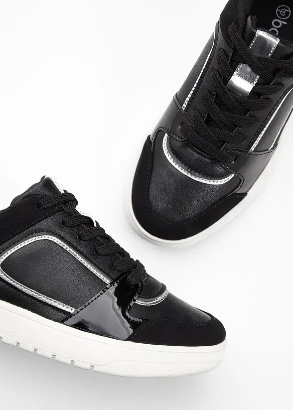 Sneakers med dyrem&oslash;nster, bonprix