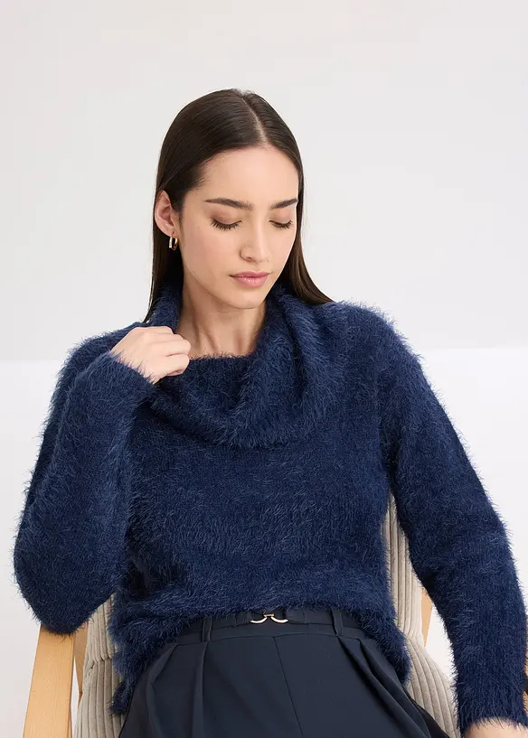 Genser i mykt fjærgarn med rullekrage, bonprix