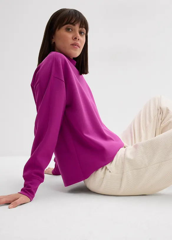 Oversized sweatshirt av mykt scubamateriale, bonprix