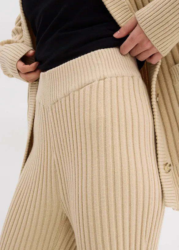 Strikket bukse i myk viskosemiks, bonprix