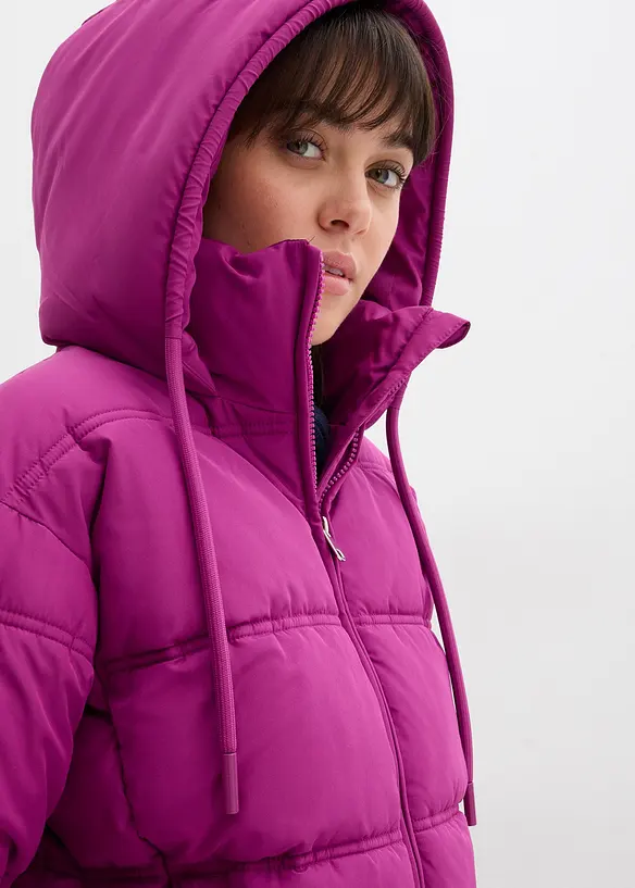 Kort, vattert jakke, bonprix