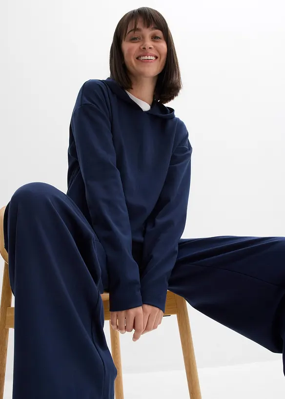 Hettegenser i behagelig Punto di Roma-materiale, bonprix