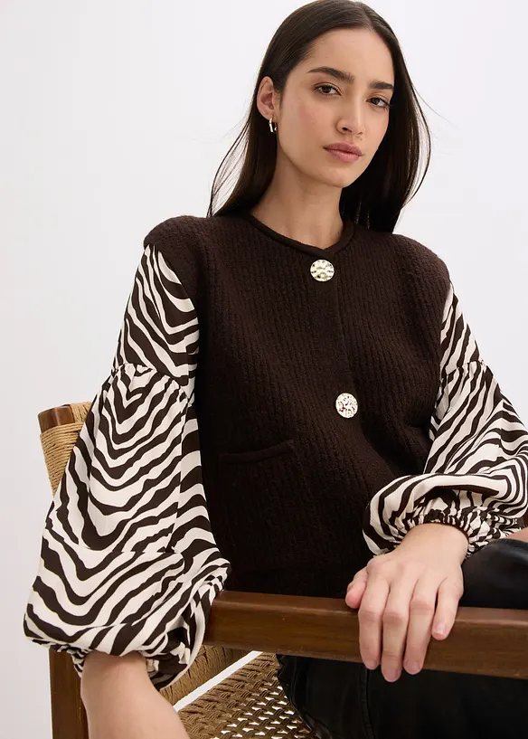 Strikket vest med dekorative knapper, bonprix