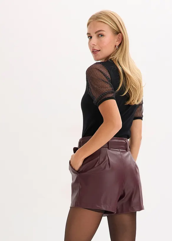 Shorts i imitert skinn med belte, bonprix