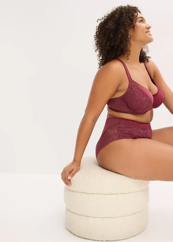 Høy truse med delikate blonder, bonprix