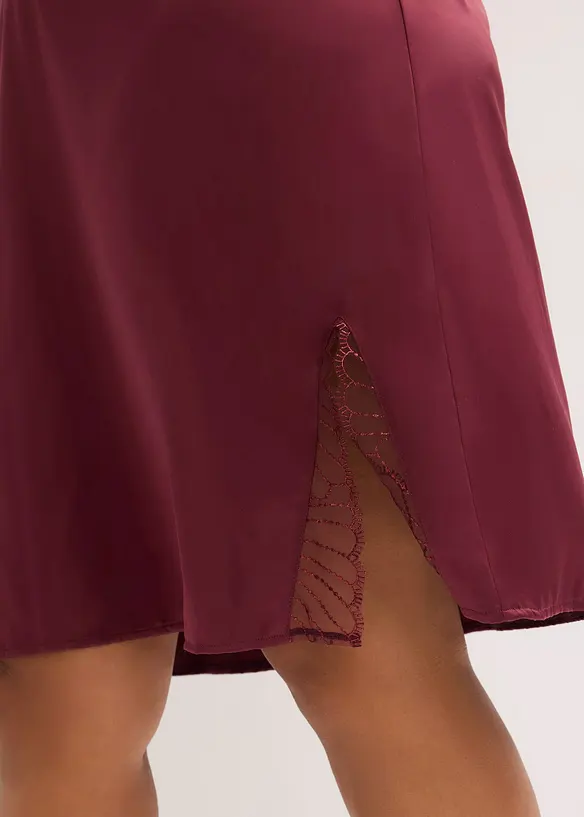 Neglisjé i sateng med nydelig broderi, bonprix