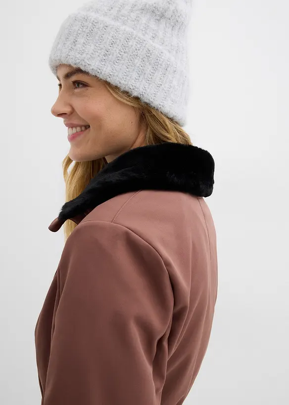 Vannavvisende, varmt f&ocirc;ret skidress i softshellmateriale, bonprix