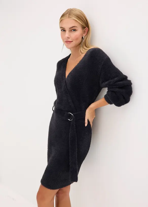 Strikket kjole i smal modell med accessoir, bonprix