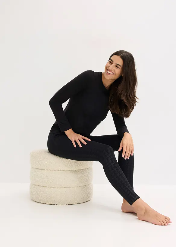 Varmende topp i lett materiale med lange ermer, bonprix