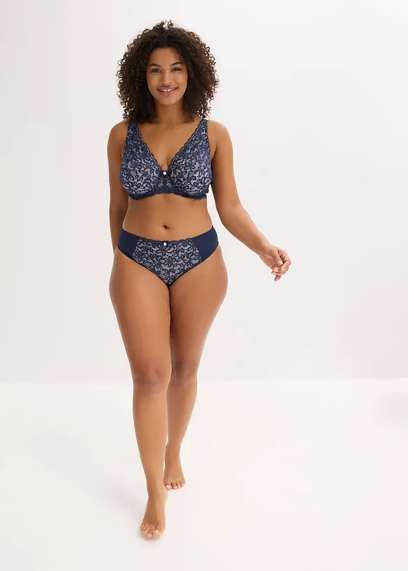 Truse med delikate blonder, bonprix