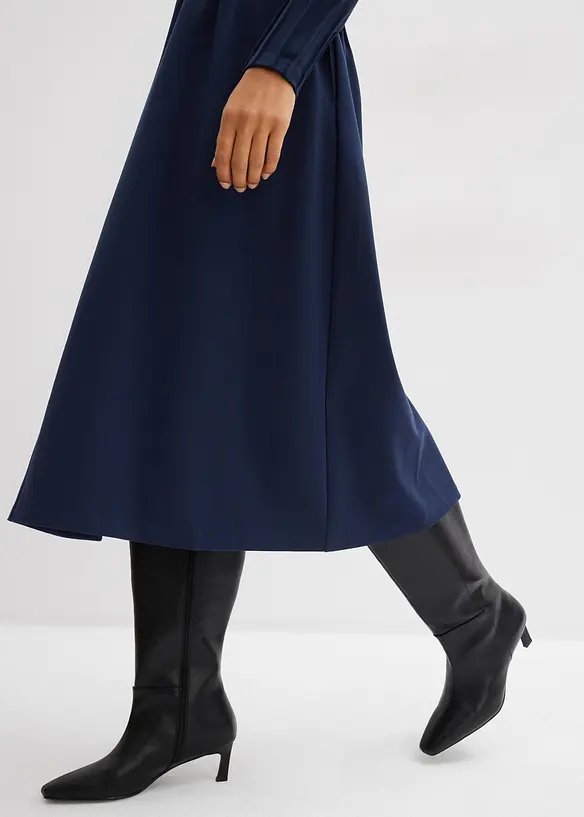 Behagelig kjole i viskosemiks med fine folder, bonprix