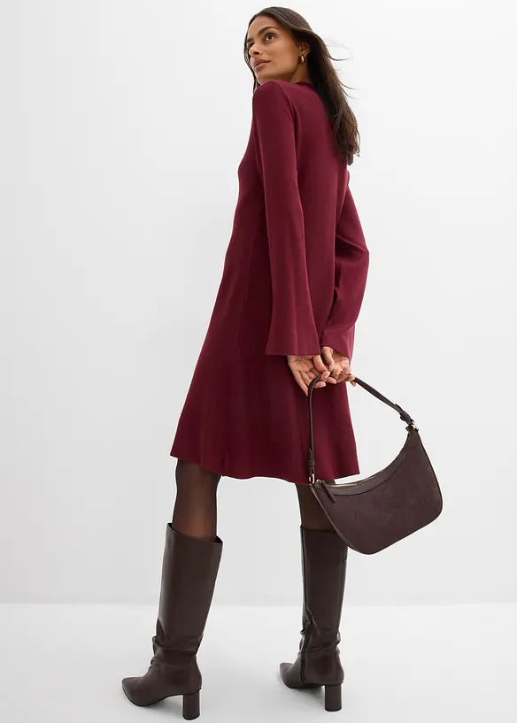 Strikket kjole i viskosemiks og A-fasong, bonprix