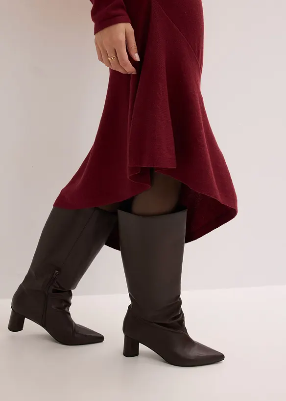 Strikkekjole med asymmetrisk fald av bomull og kasjmir, bonprix