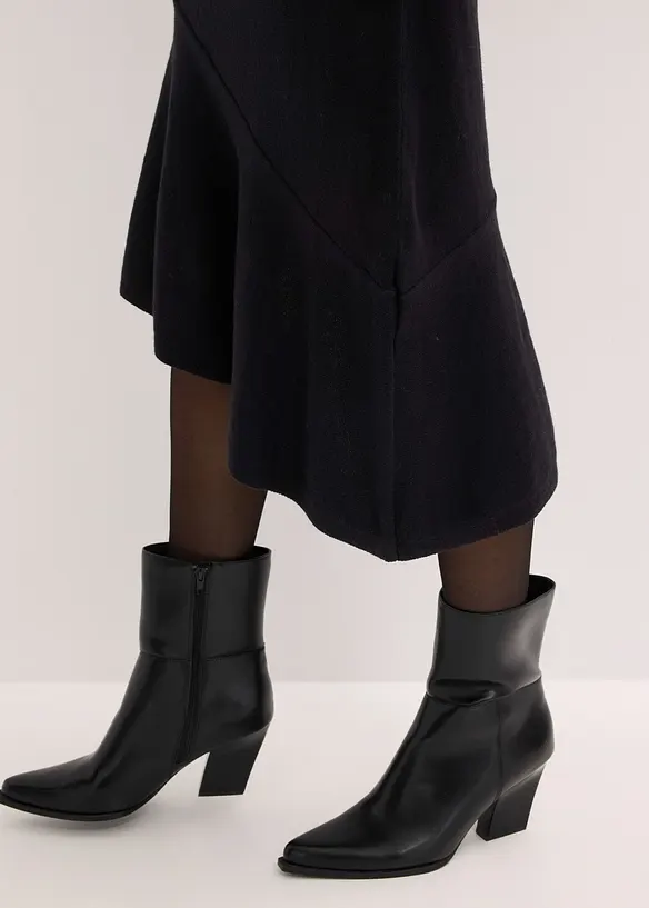 Strikkekjole med asymmetrisk fald av bomull og kasjmir, bonprix