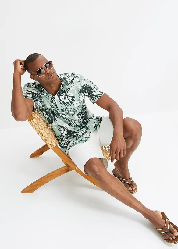 Kortermet skjorte i viskose, bonprix