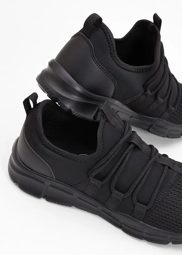 Sneakers av soft-materiale, bonprix