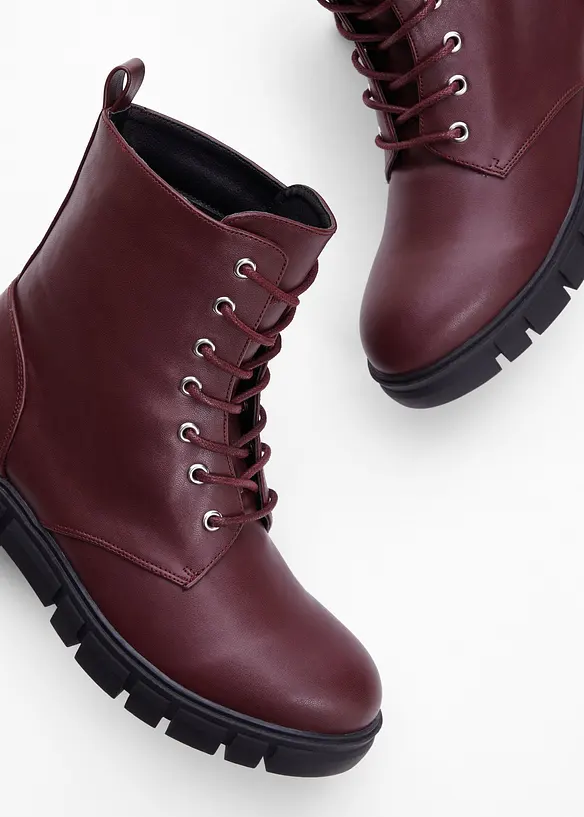 Sn&oslash;reboots med profilerte s&aring;ler, bonprix