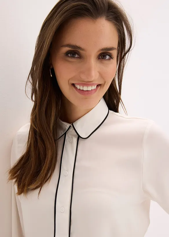 Bluse av lett sateng, bonprix