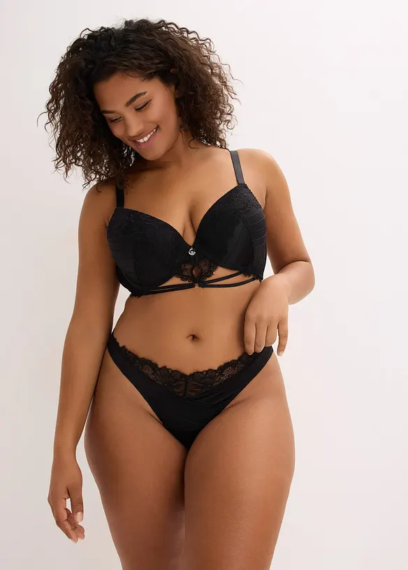 Stringtruse med s&oslash;ml&oslash;st bakstykke, bonprix