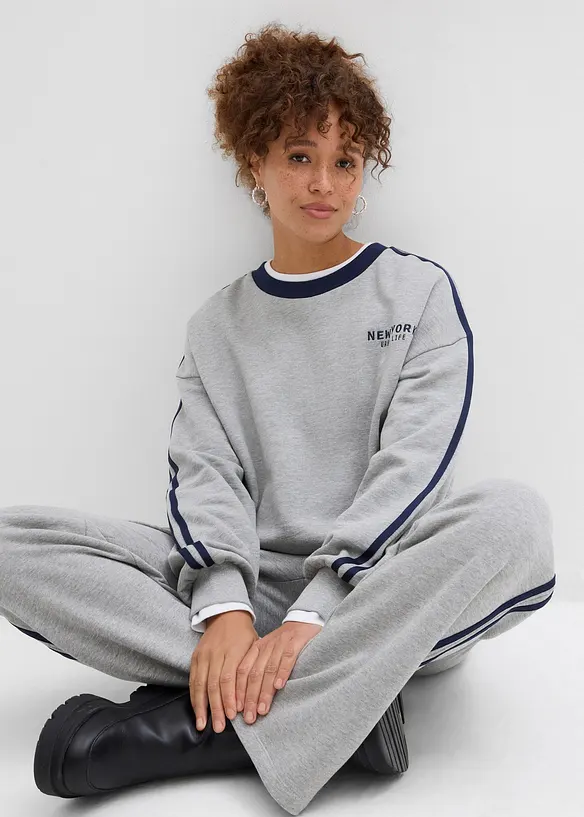 Oversized sweatshirt i myk bomullsmiks, bonprix