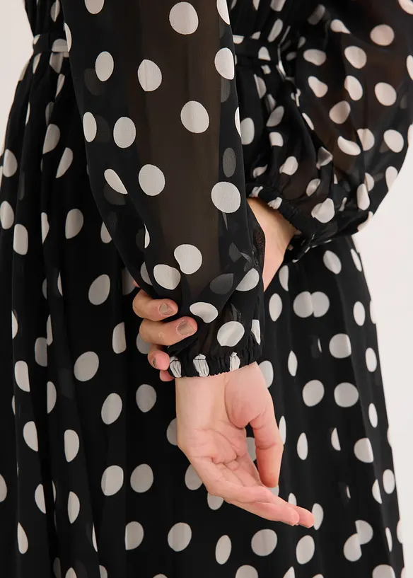 Chiffonkjole med kontrastpiping, bonprix