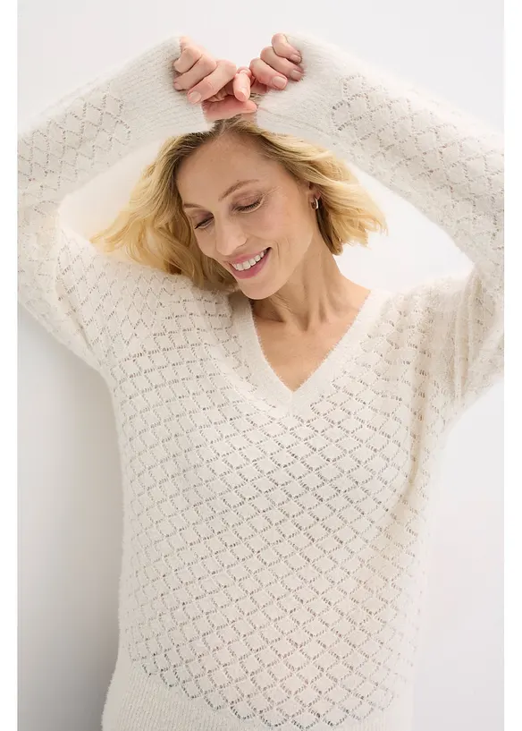 Genser med hullm&oslash;nster og fj&aelig;rgarn, bonprix