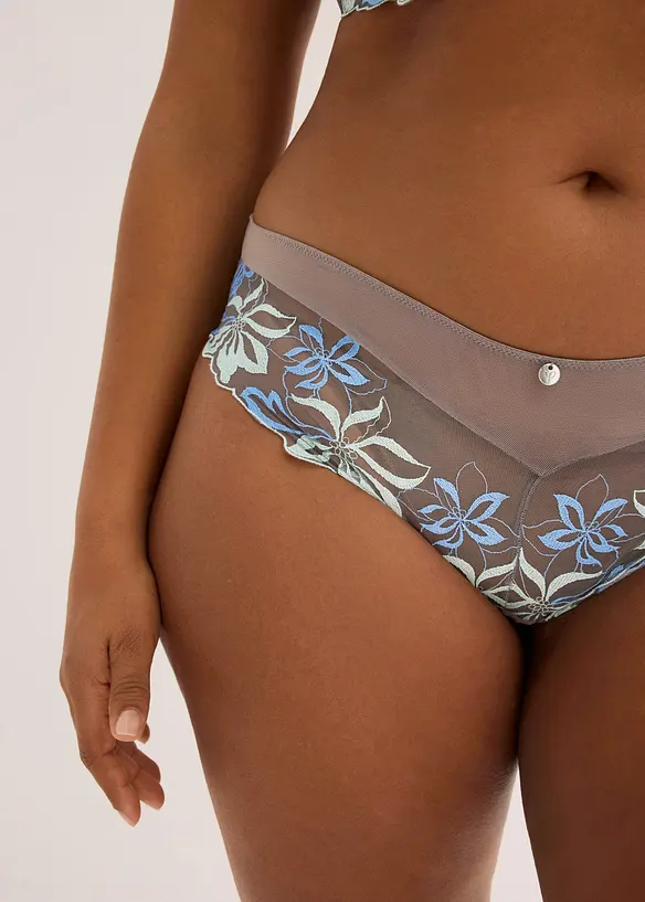 Hipstertruse med nydelige broderier, bonprix