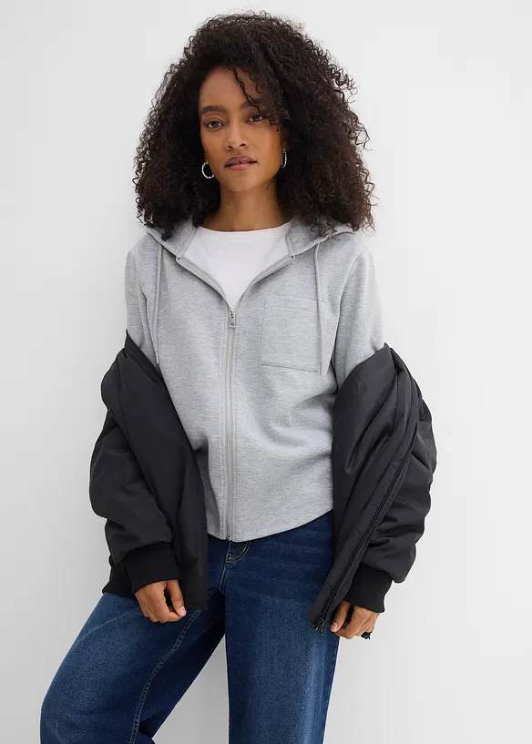 Sweatjakke med hette, med resirkulert polyester, bonprix