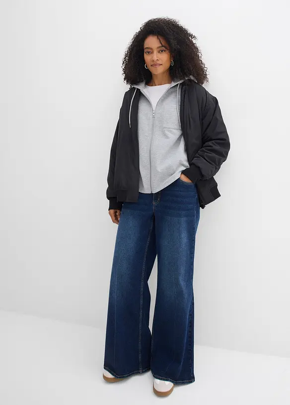 Sweatjakke med hette, med resirkulert polyester, bonprix