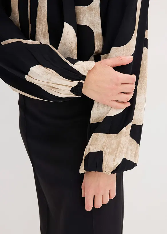 Sl&oslash;yfebluse i lett viskose, bonprix